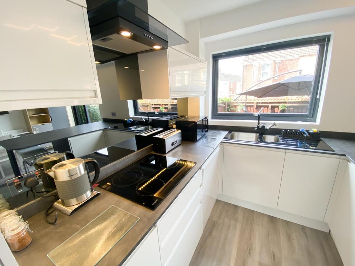 Harbourside House - Great Location - Parking - 2 En-Suites - Sleeps 5 Plus 1 Poole Exterior photo